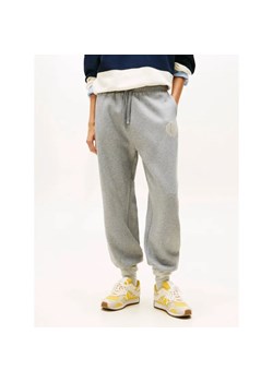 Tommy Hilfiger Spodnie dresowe | Regular Fit ze sklepu Gomez Fashion Store w kategorii Spodnie damskie - zdjęcie 187960137