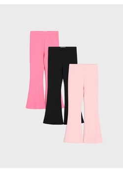 Sinsay - Prążkowane spodnie flare 3 pack - wielobarwny ze sklepu Sinsay w kategorii Spodnie dziewczęce - zdjęcie 187961206