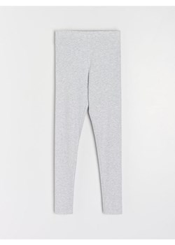 Sinsay - Prążkowane legginsy z gumką w pasie - szary ze sklepu Sinsay w kategorii Spodnie damskie - zdjęcie 187961208