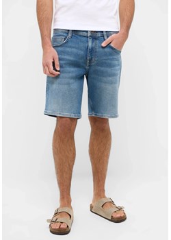 Męskie szorty Mustang Style Denver Shorts Denim Blue 1016454 5000 584 ze sklepu YouNeedit.pl w kategorii Jeansy męskie - zdjęcie 187961898