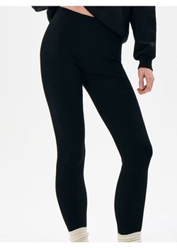 Sinsay - Prążkowane legginsy z gumką w pasie - czarny ze sklepu Sinsay w kategorii Spodnie damskie - zdjęcie 187962259
