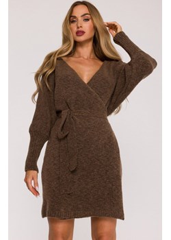 Sukienka swetrowa kopertowa z wiązaniem karmelowa M631, Kolor karmelowy, Rozmiar L/XL, MOE ze sklepu Primodo w kategorii Sukienki - zdjęcie 187963335