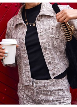 Sinsay - Bawełniana koszulka basic - czarny ze sklepu Sinsay w kategorii Bluzki damskie - zdjęcie 187966107