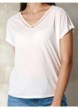 Sinsay - Bluzka z wiskozą z ażurowymi wstawkami - kremowy ze sklepu Sinsay w kategorii Bluzki damskie - zdjęcie 187966138