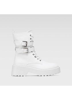 Trzewiki DeeZee WS5656-01 ze sklepu ccc.eu w kategorii Workery damskie - zdjęcie 187967528