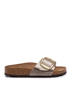 Klapki Birkenstock Madrid Big Buckle 1016237 Brązowy ze sklepu eobuwie.pl w kategorii Klapki damskie - zdjęcie 187970815