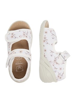 Lasocki Kids Kapcie CEO-LASOCKI-07 Biały ze sklepu MODIVO w kategorii Kapcie dziecięce - zdjęcie 187971186