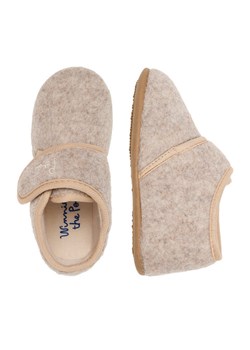 Winnie The Pooh Kapcie CEO-NJ-AW25-216WTP Beżowy ze sklepu MODIVO w kategorii Kapcie dziecięce - zdjęcie 187971276