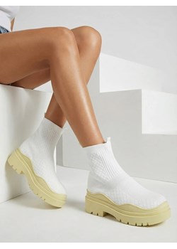 Eleganckie Buty Damskie Limonka w Stylu Vintage ze sklepu royalfashion.pl w kategorii Botki - zdjęcie 187972287