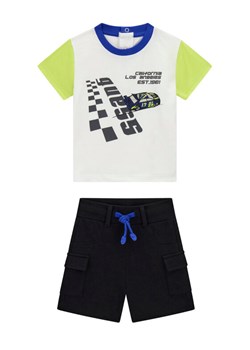 Guess Komplet t-shirt i szorty sportowe I6RG01 K8HM4 Kolorowy Regular Fit ze sklepu MODIVO w kategorii Komplety chłopięce - zdjęcie 187976187