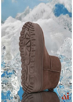 Brązowe Śniegowce z Imitacji Zamszu na Platformie z Niską Cholewką Reanirae ze sklepu renee.pl w kategorii Śniegowce damskie - zdjęcie 187978218