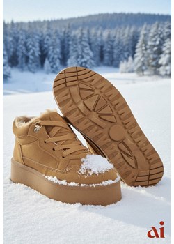 Brązowe Sneakersy Vices Stylizowane na Śniegowce na Platformie Obszyte Futerkiem Naleris ze sklepu renee.pl w kategorii Buty sportowe damskie - zdjęcie 187978266
