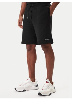 Guess Szorty sportowe Z6RD06 KAIJ1 Czarny Regular Fit ze sklepu MODIVO w kategorii Spodenki męskie - zdjęcie 187978848