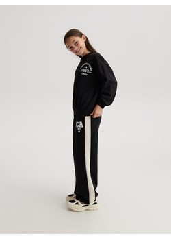 Reserved - Spodnie dresowe z lampasami - czarny ze sklepu Reserved w kategorii Spodnie dziewczęce - zdjęcie 187979895