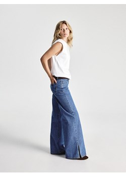 Reserved - T-shirt z poduszkami na ramionach - biały ze sklepu Reserved w kategorii Bluzki damskie - zdjęcie 187979976