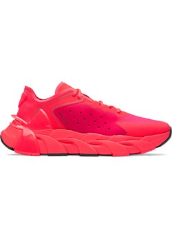 Buty treningowe uniseks Under Armour UA Halo Trainer - czerwone ze sklepu Sportstylestory.com w kategorii Buty sportowe męskie - zdjęcie 187980146