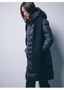 Mohito - Pikowany płaszcz z naturalnym puchem - czarny ze sklepu Mohito w kategorii Płaszcze damskie - zdjęcie 187981709