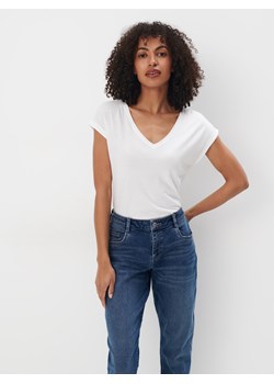 Mohito - Biały t-shirt z krótkim rękawem - biały ze sklepu Mohito w kategorii Bluzki damskie - zdjęcie 187982048