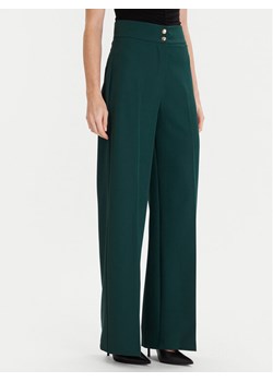 Maryley Spodnie materiałowe 25IB680/M17 Zielony Regular Fit ze sklepu MODIVO w kategorii Spodnie damskie - zdjęcie 187986357