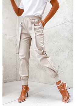 SPODNIE ONESIZE ZE ŚCIĄGACZAMI NA NOGAWCE- BEŻOWE ze sklepu olika.com.pl w kategorii Spodnie damskie - zdjęcie 187986628