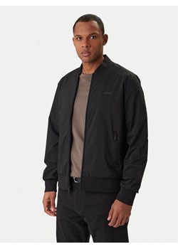 Calvin Klein Kurtka bomber Ls Matte LV040FM512 Czarny Regular Fit ze sklepu MODIVO w kategorii Kurtki męskie - zdjęcie 187989309