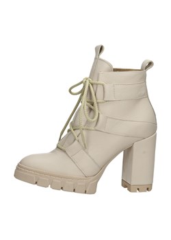 Beżowe skórzane Polskie botki damskie zimowe na słupku Deoni 1698 Plat ze sklepu suzana.pl w kategorii Botki - zdjęcie 187990406