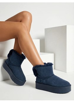 Royalfashion Buty a'la śniegowce damskie w kolorze granatowym Goroggo ze sklepu royalfashion.pl w kategorii Śniegowce damskie - zdjęcie 187990739