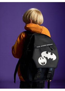 Reserved - Plecak z odblaskami Batman - czarny ze sklepu Reserved w kategorii Plecaki dla dzieci - zdjęcie 187990909