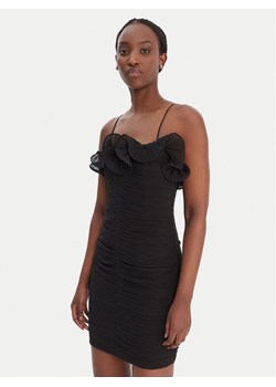 Guess Sukienka koktajlowa W6RK80 WI342 Czarny Classic Fit ze sklepu MODIVO w kategorii Sukienki - zdjęcie 187992529