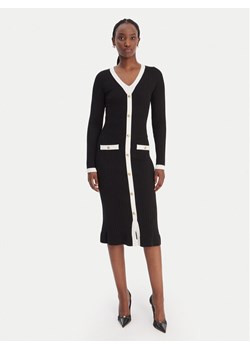 Guess Sukienka dzianinowa W6RK38 Z3HP2 Czarny Regular Fit ze sklepu MODIVO w kategorii Sukienki - zdjęcie 187992647