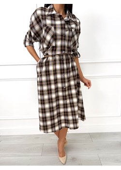 Brązowa Sukienka Midi w Kratę ze sklepu ModnaKiecka.pl w kategorii Sukienki - zdjęcie 187993138