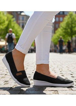 Czarne koronkowe tenisówki na lato OST448 ze sklepu Pantofelek24.pl w kategorii Trampki damskie - zdjęcie 187994358