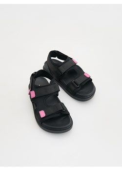 Reserved - Sandały z łączonych materiałów - czarny ze sklepu Reserved w kategorii Sandały dziecięce - zdjęcie 187994915