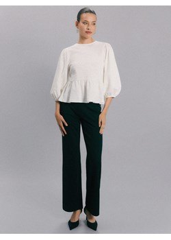 Mohito - Spodnie flare petite - czarny ze sklepu Mohito w kategorii Spodnie damskie - zdjęcie 187995978