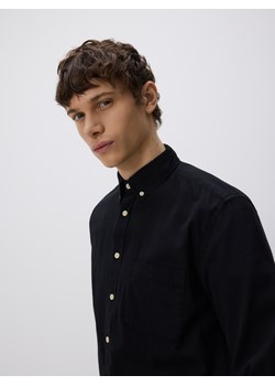 Reserved - Bawełniana koszula regular fit - czarny ze sklepu Reserved w kategorii Koszule męskie - zdjęcie 187996306
