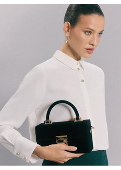 Mohito - Welurowa czarna torebka na ramię - czarny ze sklepu Mohito w kategorii Kopertówki - zdjęcie 187996875