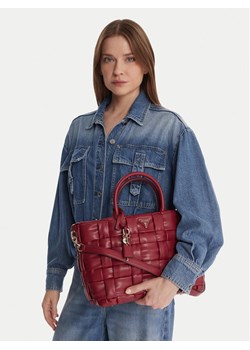 Guess Torebka HWWG80 72060 Czerwony ze sklepu MODIVO w kategorii Kuferki - zdjęcie 187998596