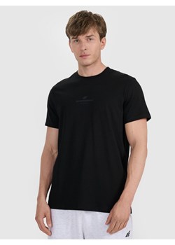 Męski t-shirt z nadrukiem 4F 4FWAW25TTSHM2961 - czarny ze sklepu Sportstylestory.com w kategorii T-shirty męskie - zdjęcie 187999876