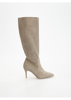 Reserved - Skórzane kozaki - beżowy ze sklepu Reserved w kategorii Kozaki damskie - zdjęcie 188001267