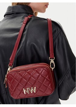 Torebka Nine West CEO-Greenwich-Glam-LX7669 Bordowy ze sklepu eobuwie.pl w kategorii Listonoszki - zdjęcie 188001999