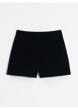 Mohito - Welurowe czarne szorty - czarny ze sklepu Mohito w kategorii Szorty - zdjęcie 188003459