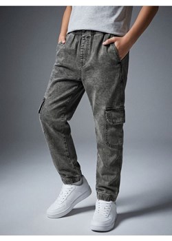 Sinsay - Jeansy jogger z efektem sprania - szary ze sklepu Sinsay w kategorii Jeansy męskie - zdjęcie 188007508