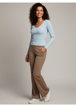 Sinsay - Bluzka z długim rękawem i koronką przy dekolcie - błękitny ze sklepu Sinsay w kategorii Bluzki damskie - zdjęcie 188007567