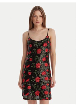 Vero Moda Sukienka koktajlowa Molly 10340993 Czarny Slim Fit ze sklepu MODIVO w kategorii Sukienki - zdjęcie 188007697