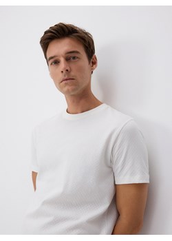 Reserved - Bawełniany t-shirt regular fit - złamana biel ze sklepu Reserved w kategorii T-shirty męskie - zdjęcie 188010117