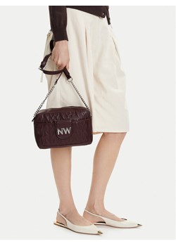Torebka Nine West CEO-Astoria-Allure-01-LX10166 Bordowy ze sklepu eobuwie.pl w kategorii Listonoszki - zdjęcie 188011939