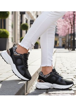 Sznurowane czarne buty sportowe /D7-1 15796 T293/ ze sklepu Pantofelek24.pl w kategorii Buty sportowe damskie - zdjęcie 188015225