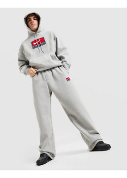 NIKE SPODNIE M NL SOLO SWSH BB OH PANT GFX ze sklepu JD Sports  w kategorii Spodnie męskie - zdjęcie 188016629