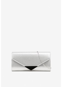 Srebrna Torebka Kopertówka z Łańcuszkiem Zdobiona Metaliczną Aplikacją Idalinna ze sklepu born2be.pl w kategorii Kopertówki - zdjęcie 188020828