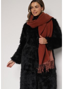 Bordowy Klasyczny Szalik z Bawełny i Wiskozy z Frędzlami Vetilisa ze sklepu born2be.pl w kategorii Szaliki i chusty damskie - zdjęcie 188021707